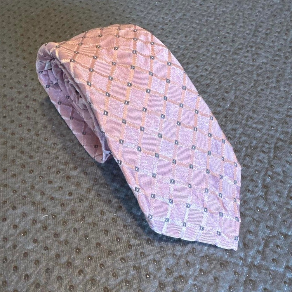 Michael Kors Pink & Grey Geometric Tie‎